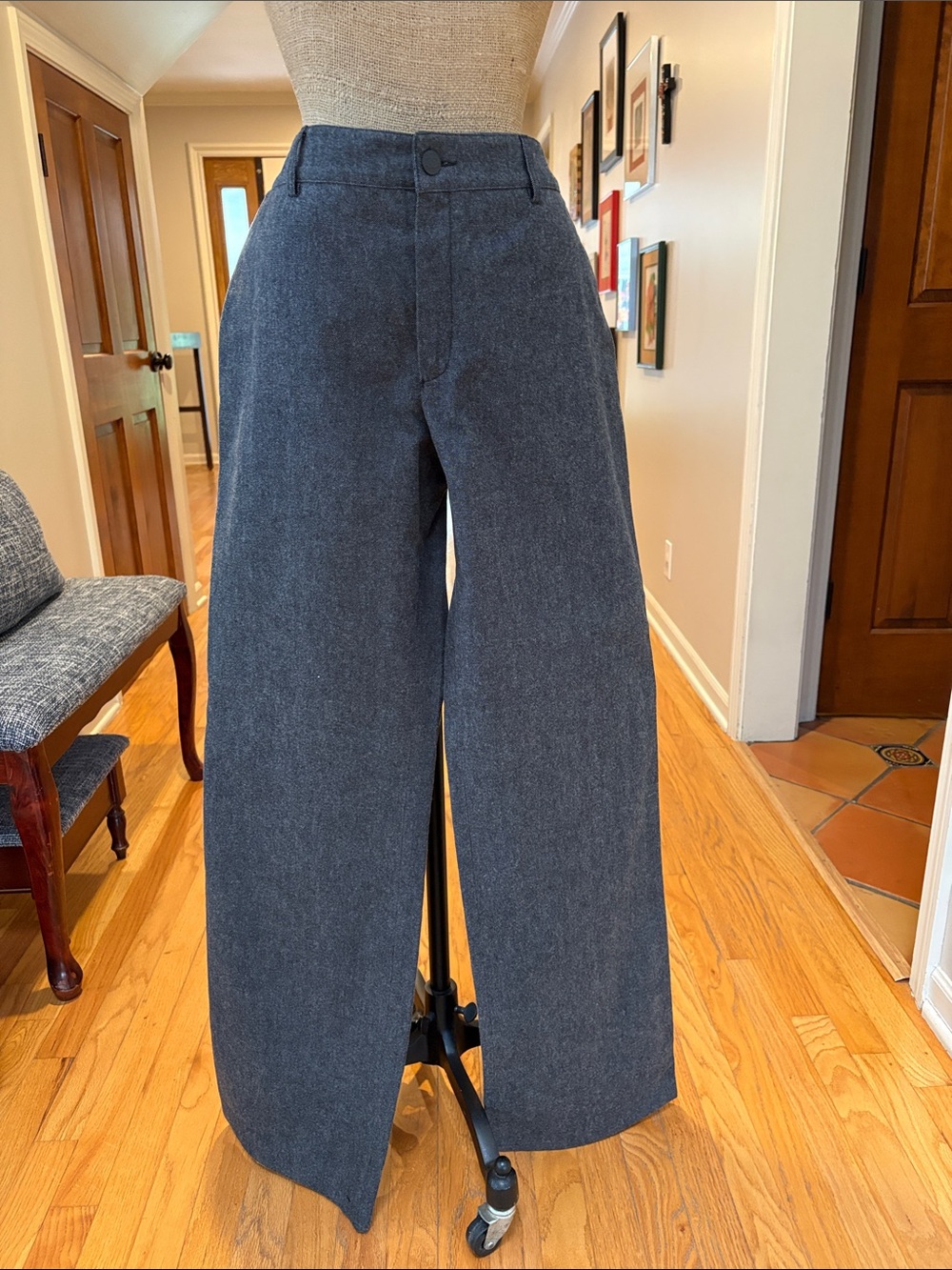 CHANEL Straight-Leg Women's Jeans in Charcoal Gray